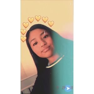 Meet your Posher, Yadira